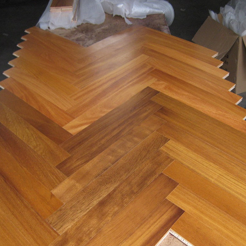 Walnut Herringbone Parquet Wood Engineered Flooring
