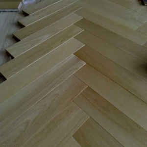 Herringbone Parquet Engineered Oak Wood Flooring
