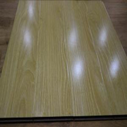 High Gloss Surface High Quality HDF Laminate Flooring