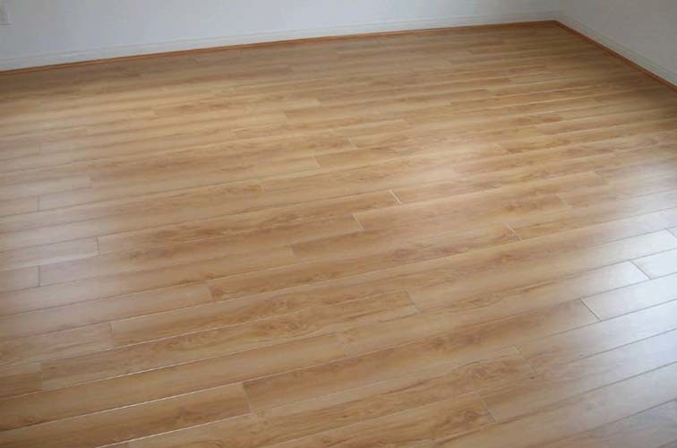 HDF Lamiante Floor Home and Office Wood Laminate Flooring