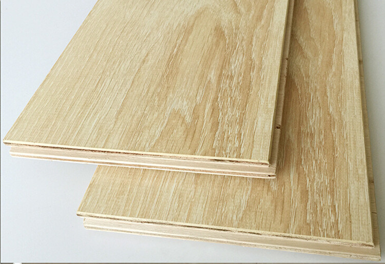 UV Paint Prefinished Multi-Layer Oak Engineered Wood Floor