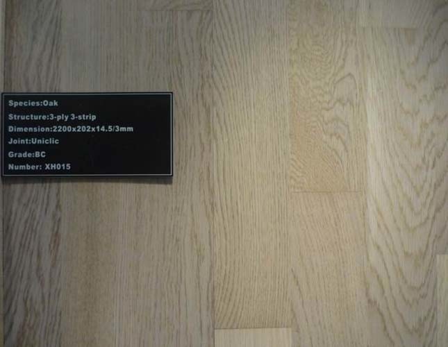 Multi Layer Smooth White Oak Engineered Wood Flooring