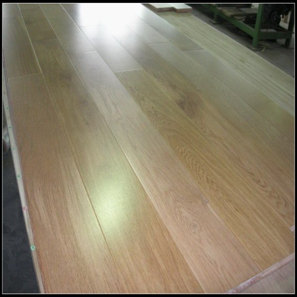 Wooden Flooring (three-layer Oak wave Antique engineered solidwood)
