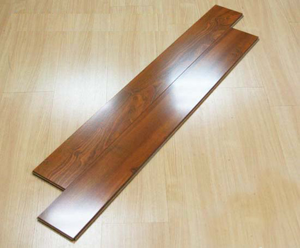 Solid and Engineered Black Walnut Wood Flooring