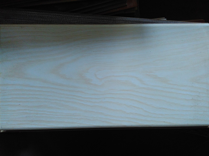8.3mm E1 HDF AC4 Laminate Laminated Flooring