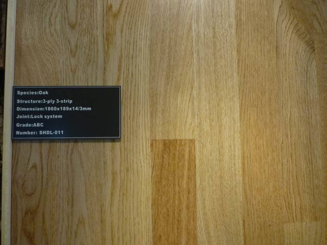Three-Layer Oak Wave Antique Engineered Solidwood Flooring