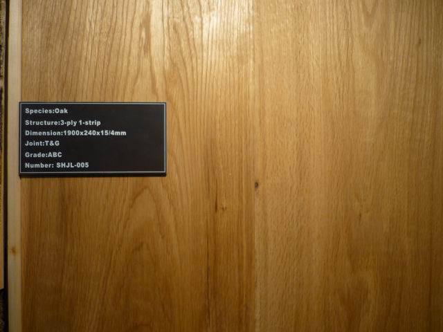 Black Walnut Flooring (three-layer engineered solidwood from American)