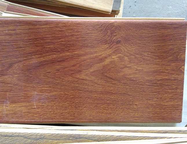8.3mm AC3 HDF Laminate Laminated Flooring