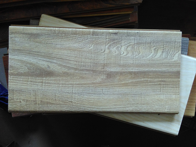 8.3mm E1 HDF AC4 Laminate Laminated Flooring